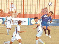 Anticlimax as KRL-KESC clash ends in goalless draw [DAWN]