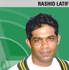 Rashid Latif plans Ramazan football tournament