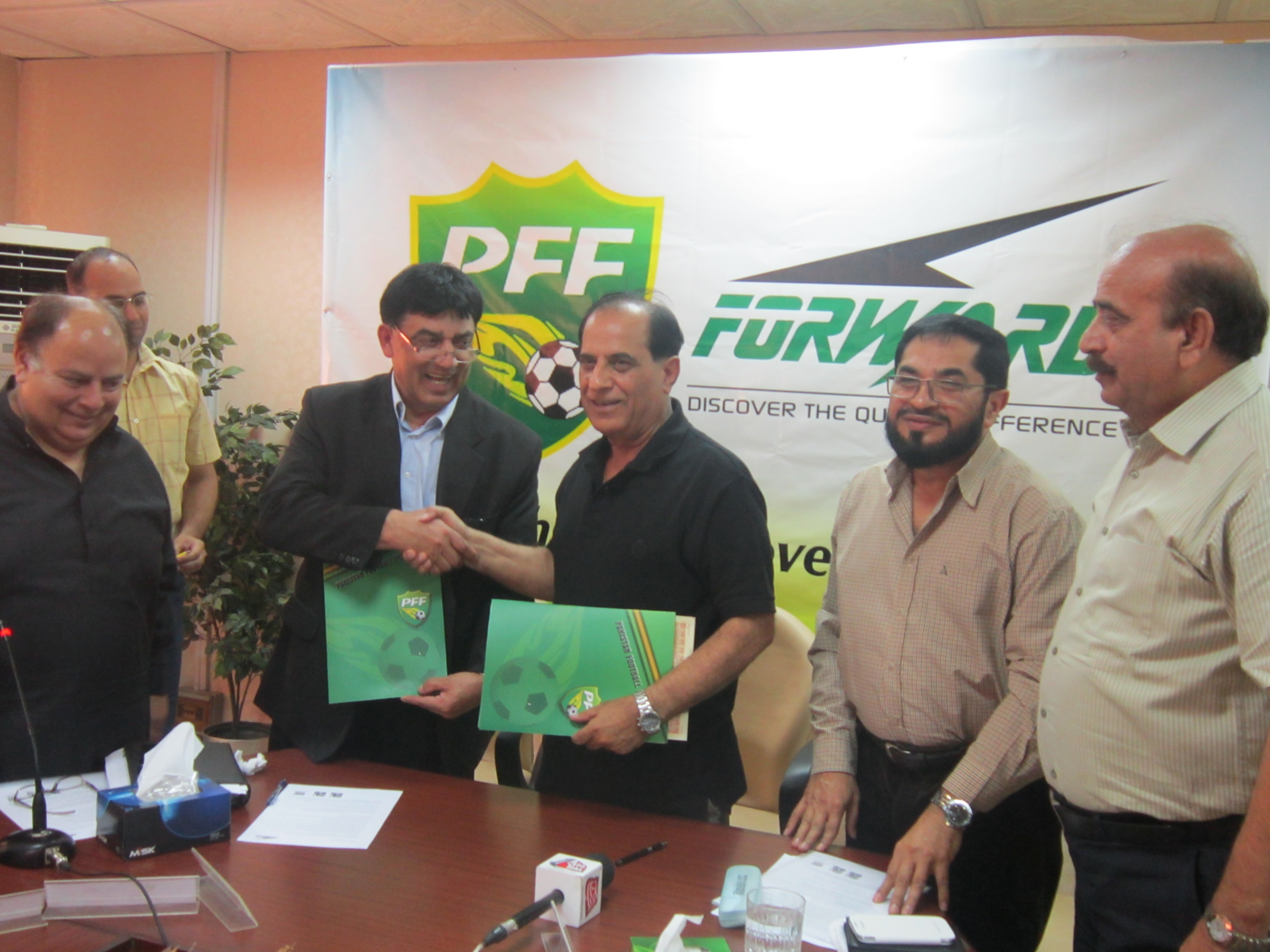 PFF & Forward Sports International sign Kit Sponsorship deal