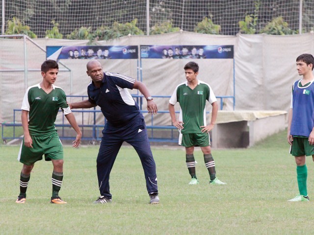 ‘Foreign foundations needed to help Pakistan football grow’ [DAWN]