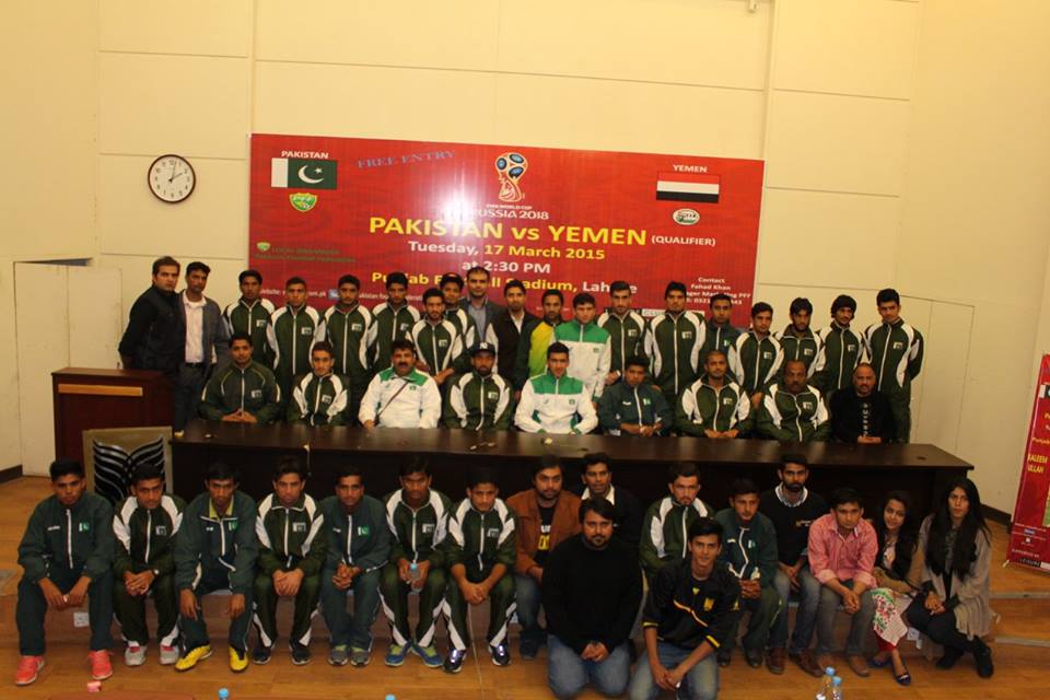 Pakistan departs for Qatar ahead of World Cup qualifier with Yemen