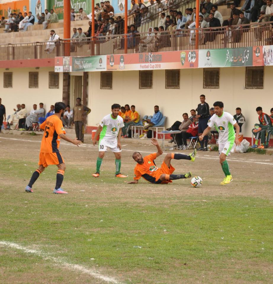 Dukki storm into Balochistan Football Cup semis [The News]