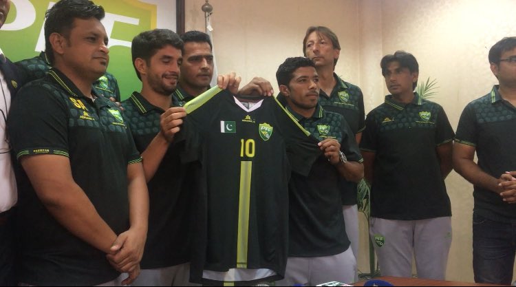 Pakistan football team kit unveiled for Asiad, SAFF [The Nation]
