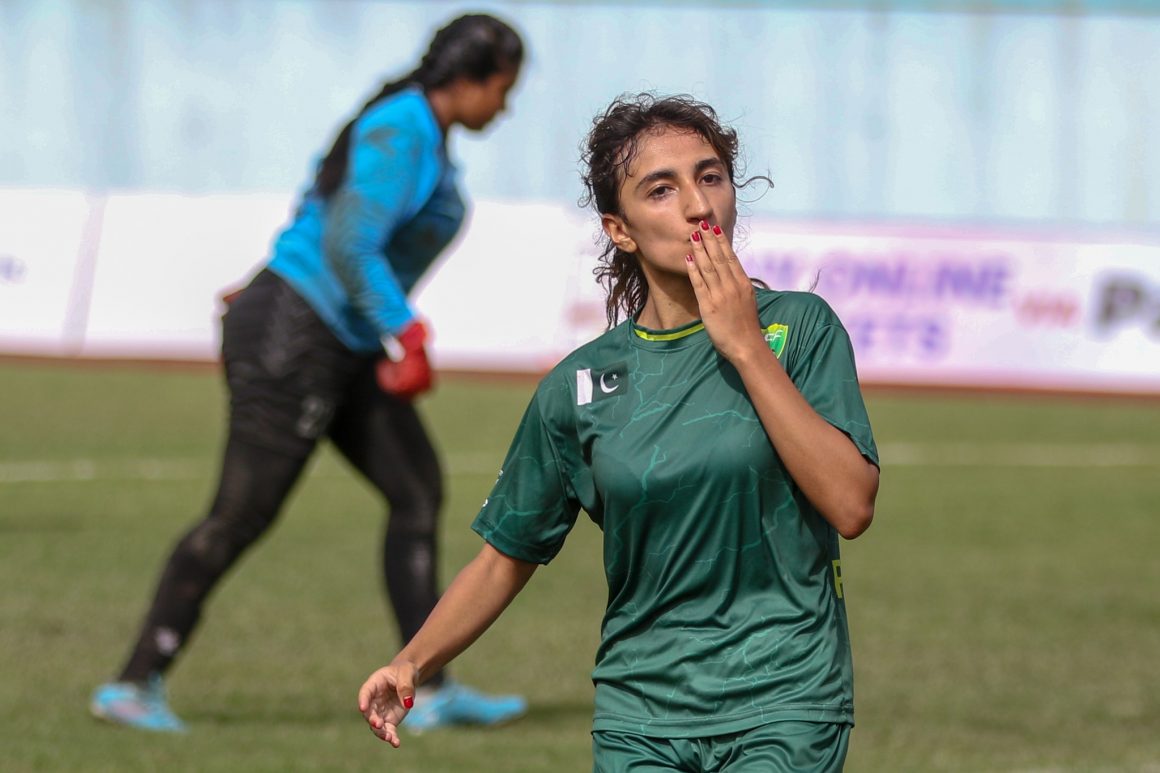 Nadia hits four as Pakistan crush Maldives 7-0 [Dawn]