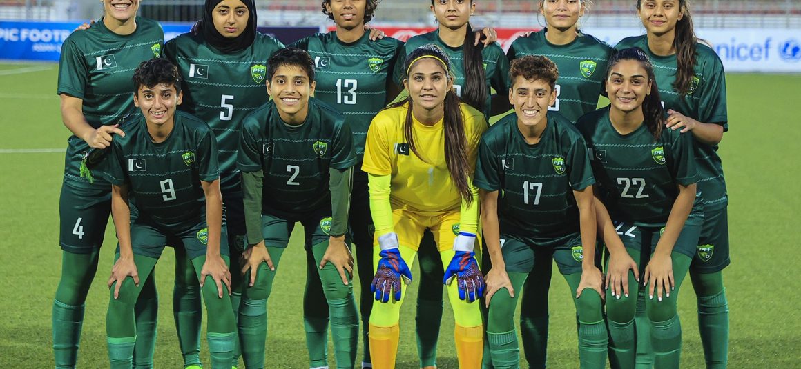 Pakistan women’s football team to play Singapore next month [Geo Super]