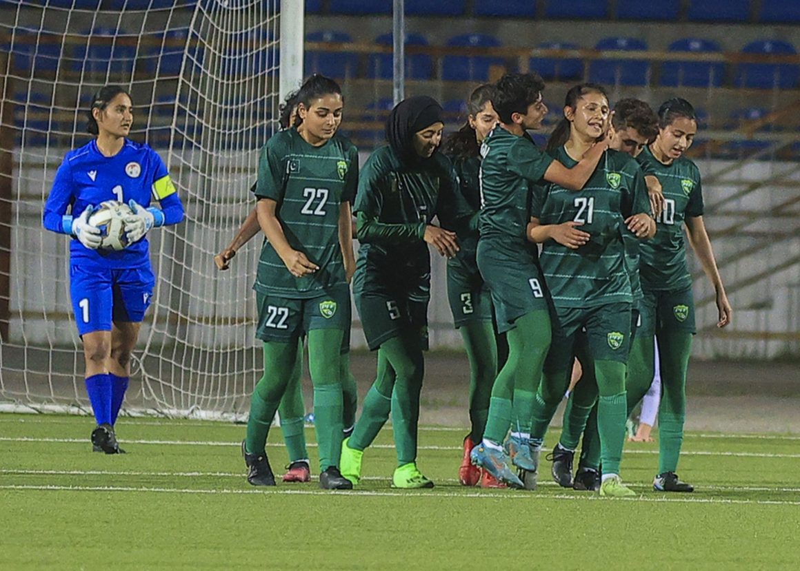 Zahmena helps Pakistan grab consolation win [Dawn]