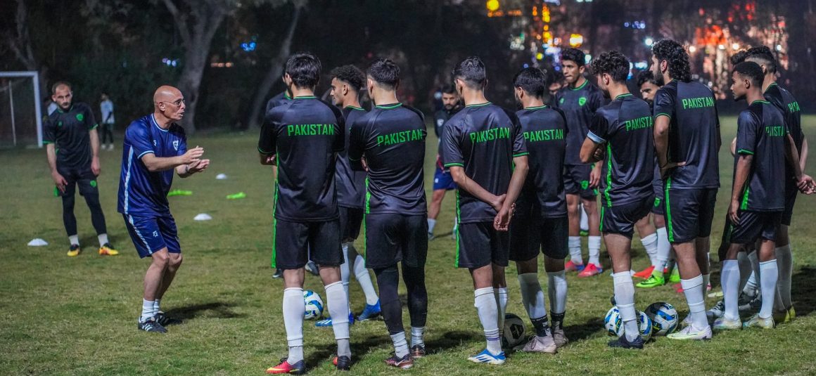 FIFA World Cup 2026 Qualifiers: Pakistan coach Stephen Constantine provides update about diaspora players ahead of Jordan clash [Geo Super]