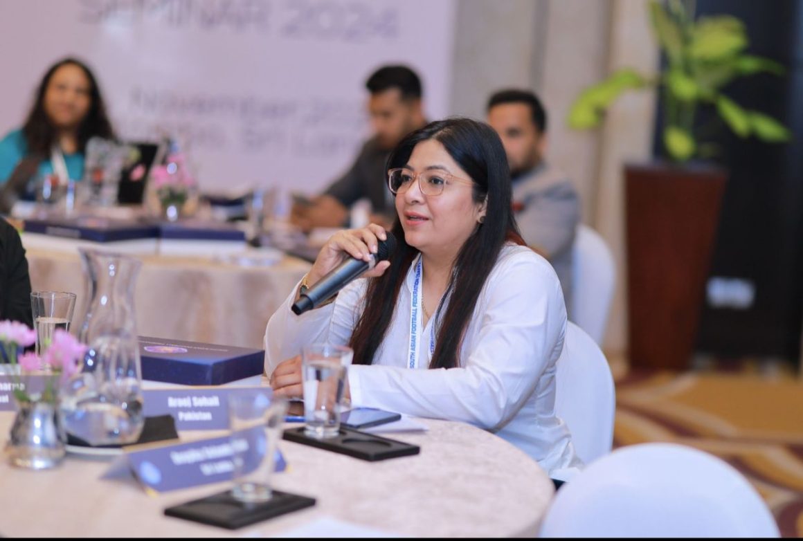 Arooj Sohail Butt becomes first female manager of men’s U17 football team [Geo News]