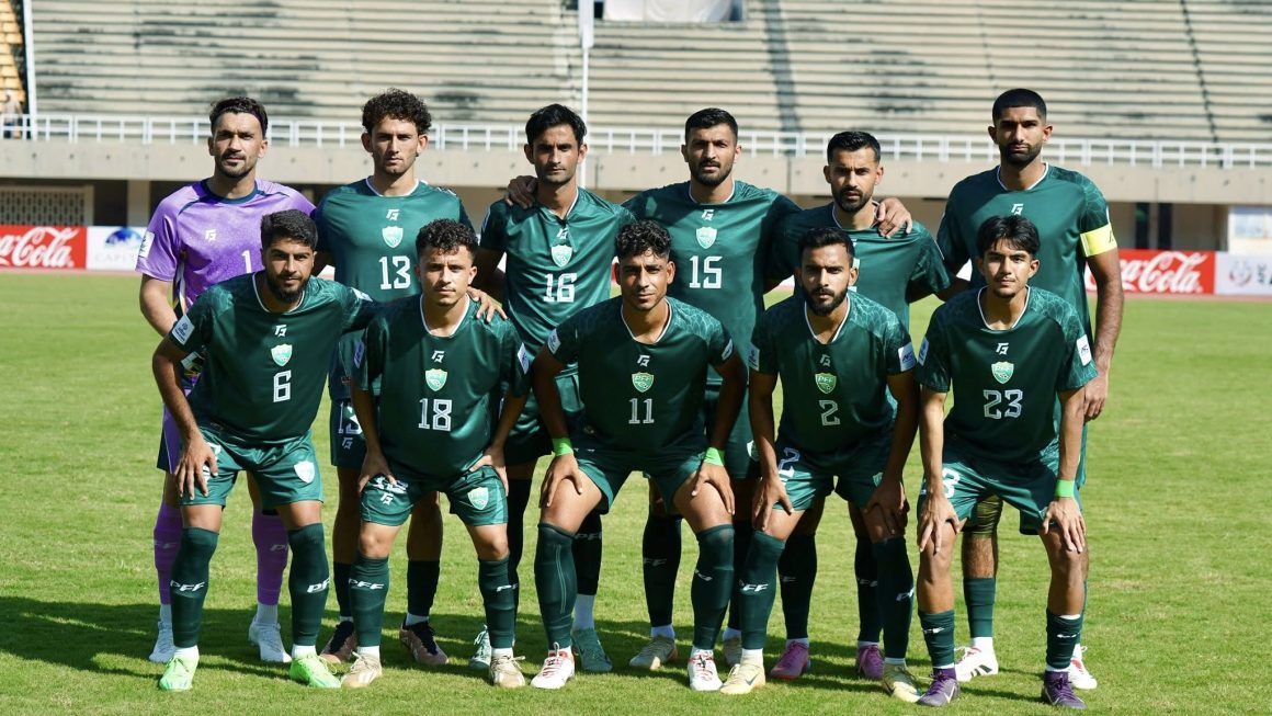 Pak players leave for return match against Afghanistan [APP]