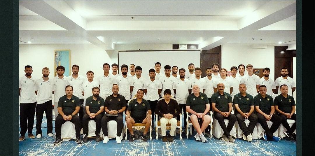 Pakistan eye first ACQ victory against late-to-arrive Afghanistan [Dawn]