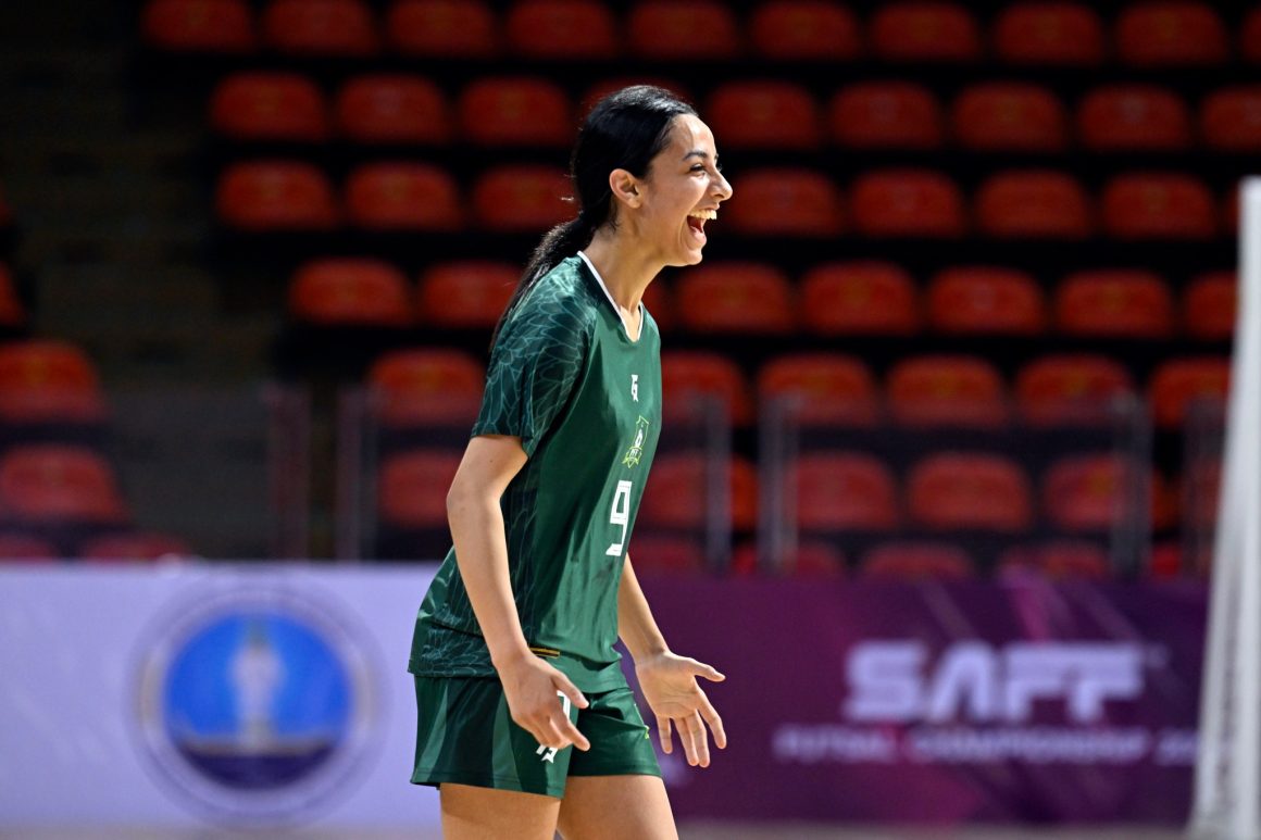 Azwa Chaudhry gives Pakistan a first ever women futsal win