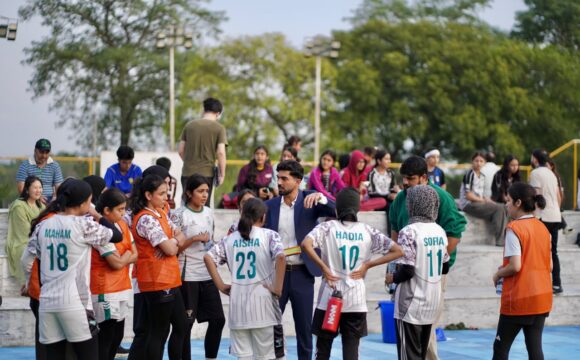 Big wins for Smurfs and Vibrant in SHE League